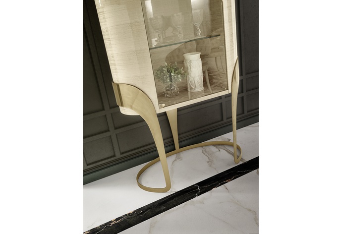 Harmony Vitrine
