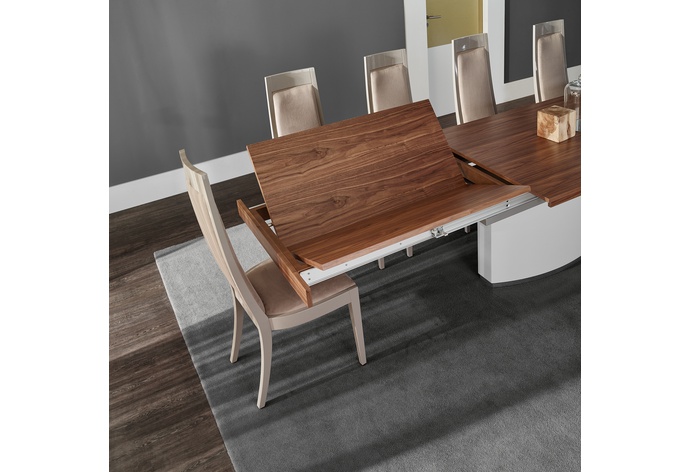 Mediale Rectangular Extension Dining Table w/ Valentino Base