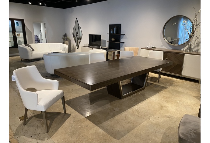 Aria Extension Dining Table